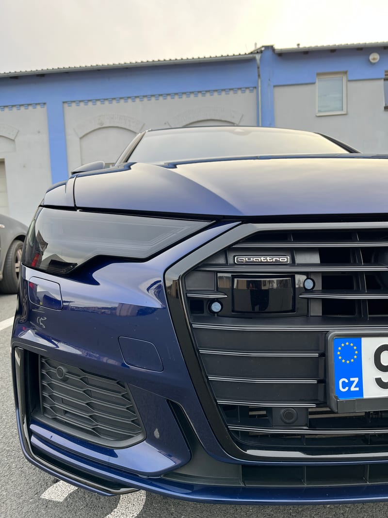 Audi Quattro předek detail