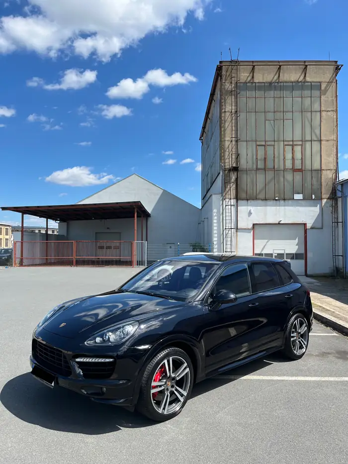 Porsche Cayenne predek
