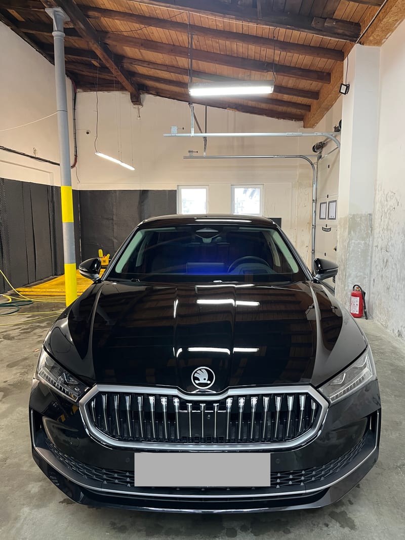 Škoda Superb předek