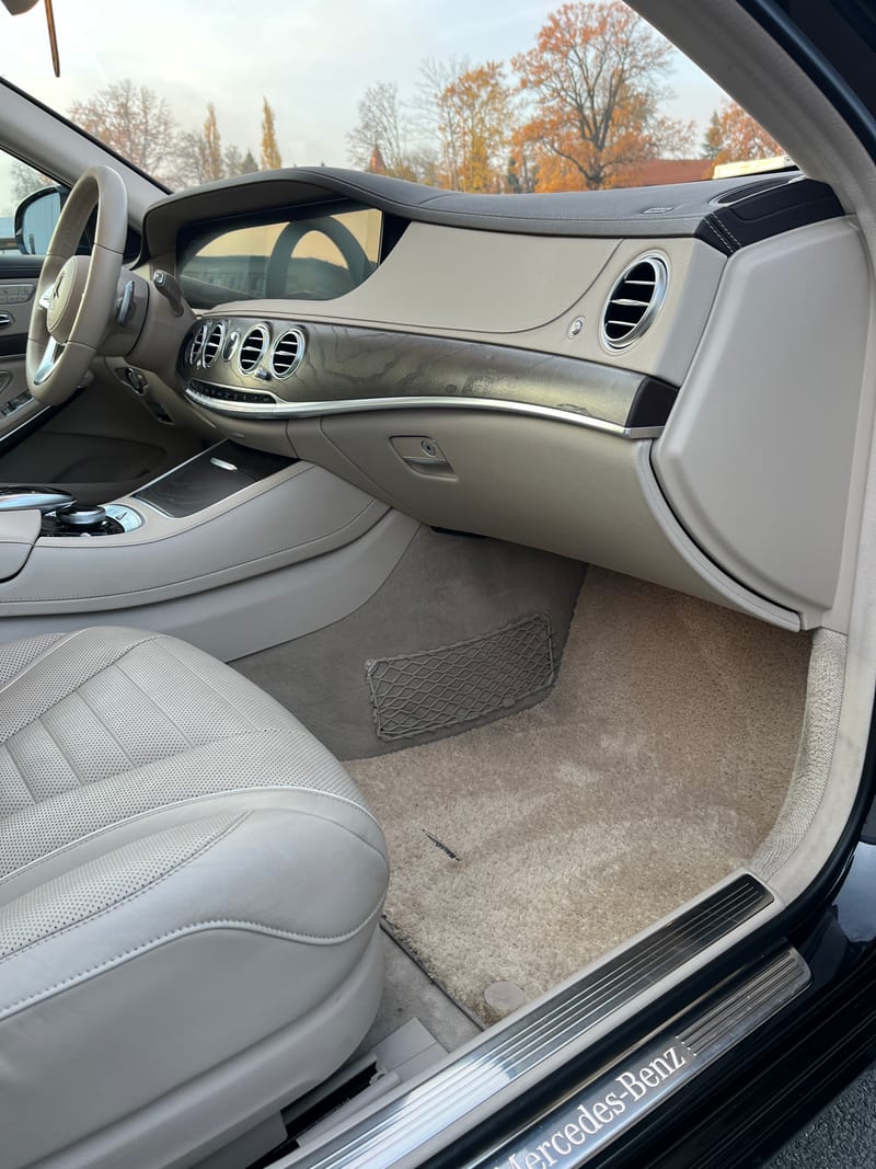 Mercedes S přední prostor
